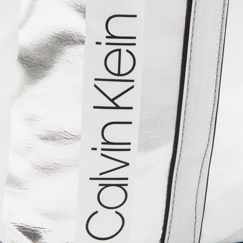 Torebka CALVIN KLEIN Loud Shopper Metal K60K604656