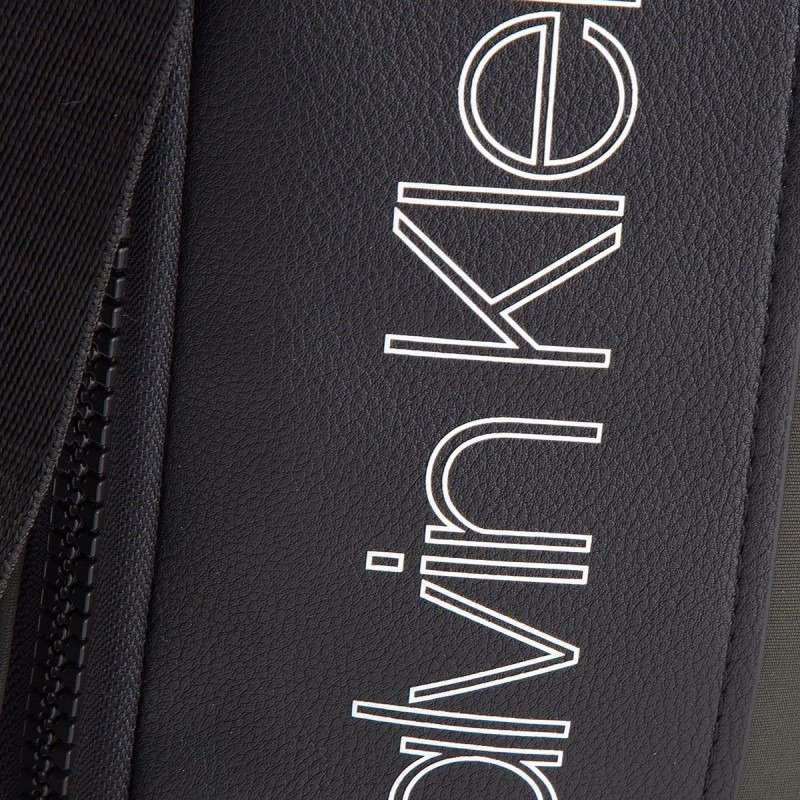 Saszetka CALVIN KLEIN Double Logo Flat K50K503900
