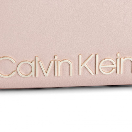 Torebka CALVIN KLEIN Must Crossover K60K605485