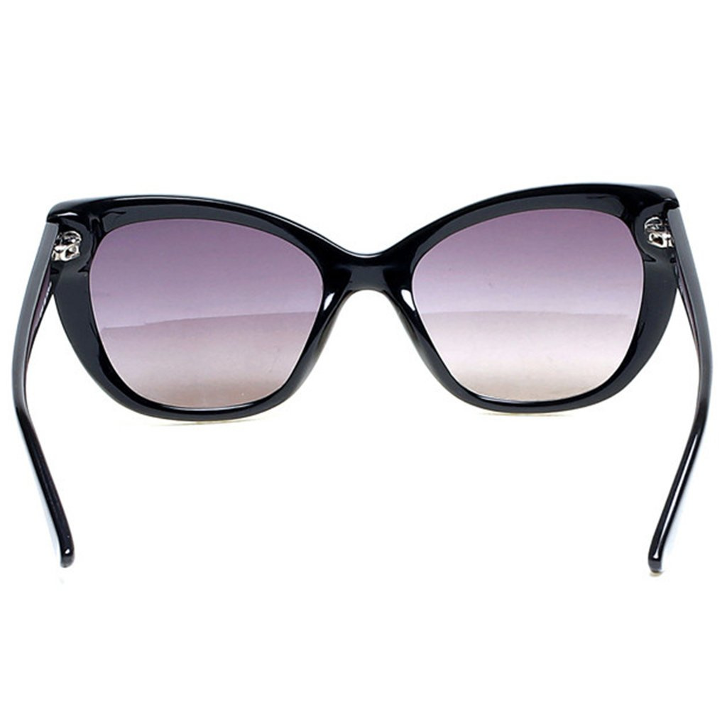 Okulary przeciwsłoneczne damskie GUESS  GU7438 05B