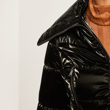 Kurtka Damska Puchowa GUESS W94L0J WC580 Czarna